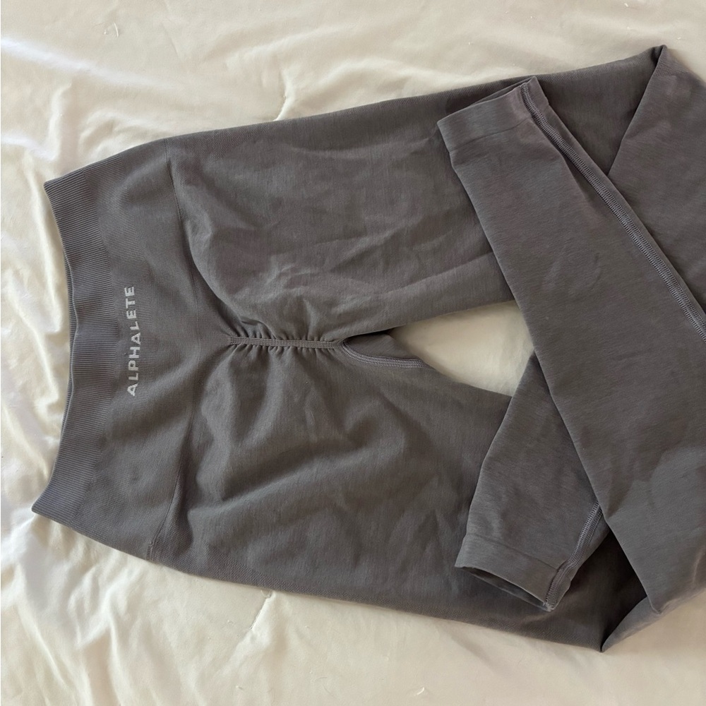 Alphalete amplify Gray Leggings
